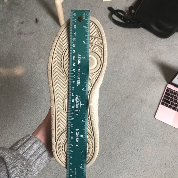 Veja V-10 low top leather sneakers all white. - Picture 8 of 8